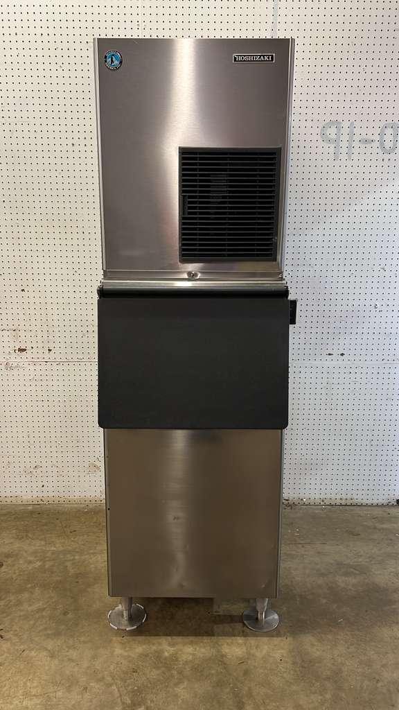 Hoshizaki-style modular light commercial ice machine, the type Camelback Ice Co. services.